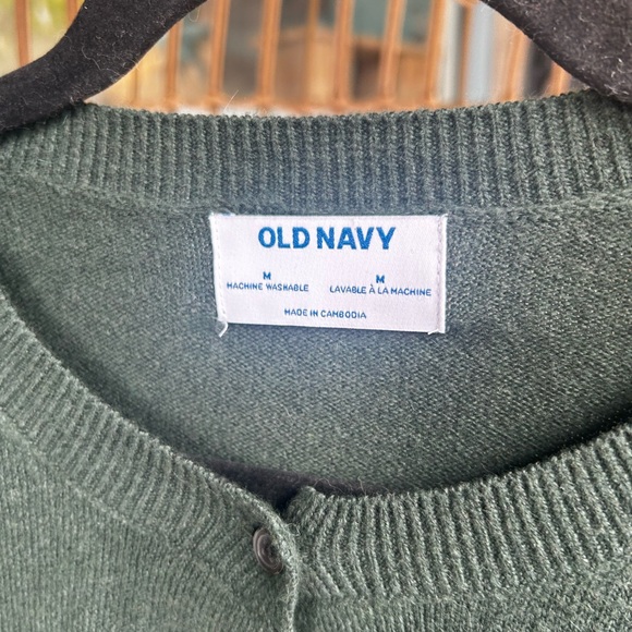 Old Navy, Hunter Green Cardigan size large - Picture 2 of 3